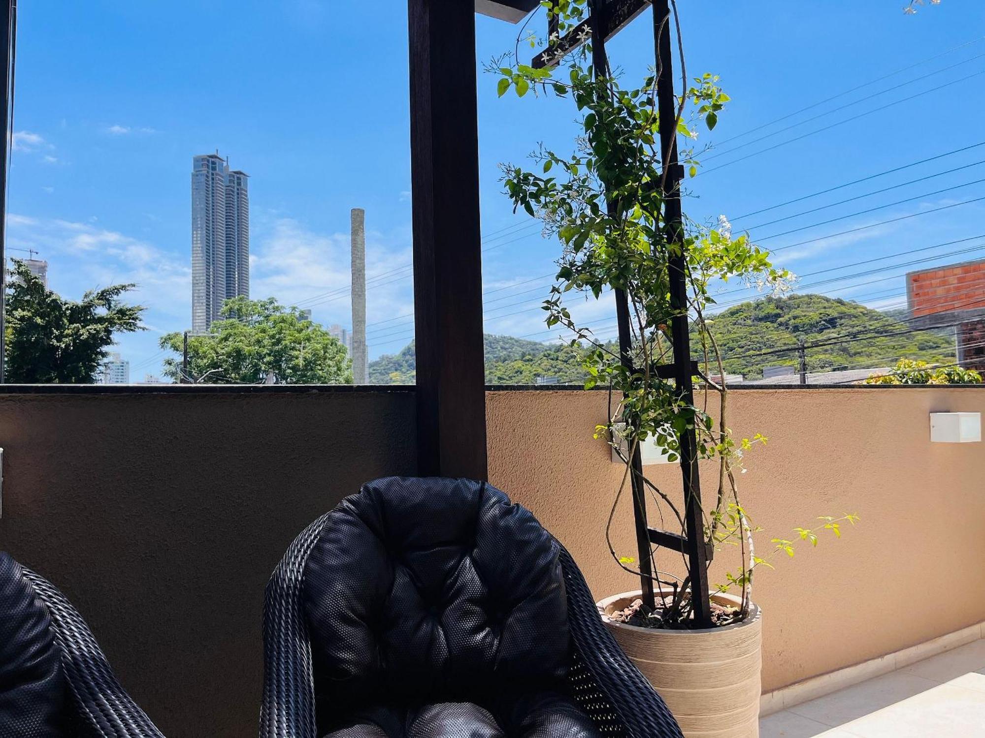 A Favorita Casa 15k Jacuzzi & Piscina Bc Casa de férias